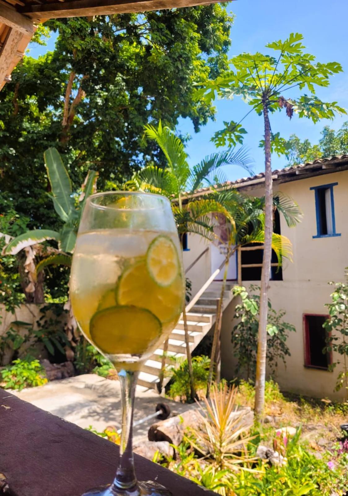 Alto Mar, E Homestay